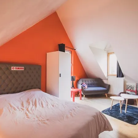 Villa Grande Maison De Caractère à Quelques Mètres Circuit *