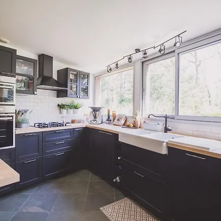 Grande Maison De Caractère à Quelques Mètres Circuit Villa Ruaudin