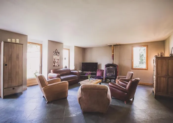 Grande Maison De Caractère à Quelques Mètres Circuit Villa